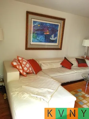 Rented by KVNY Soho | media 16