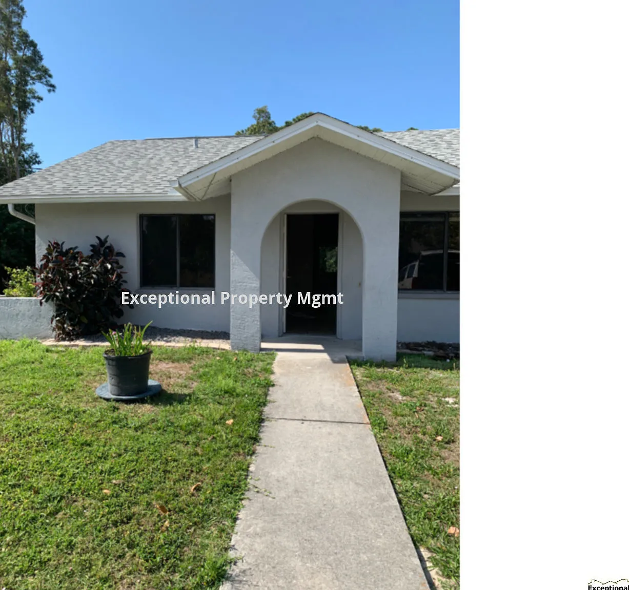 2x1 Duplex Available October! — Photo 1