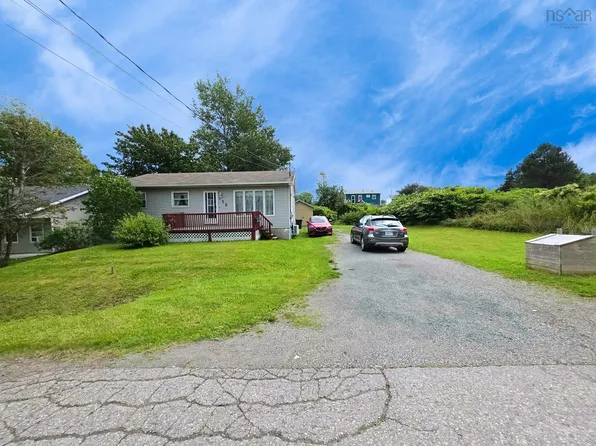 135 Monteith Ave, Westmount, NS B1R 1K9