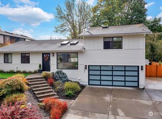 12607 SE 7th Pl, Bellevue, WA 98005