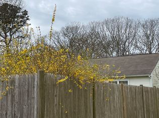 18 16th St S, Edgartown, MA 02539