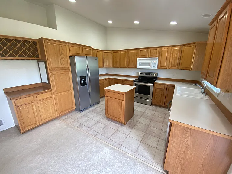 74 E Nicklaus Ave — Photo 2