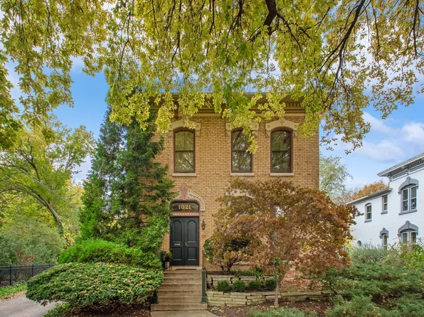 1021 Lee St, Evanston, IL 60202