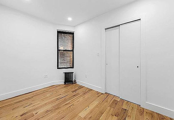 2nd image of 26 Van Dam St #3A