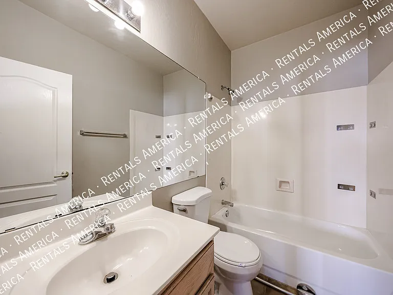 13874 W Wilshire Dr — Photo 27