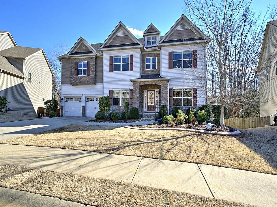 1st image of 142 Creek Shoals Dr
