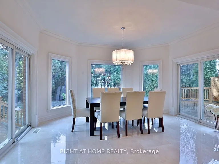 11 York Rd — Photo 10