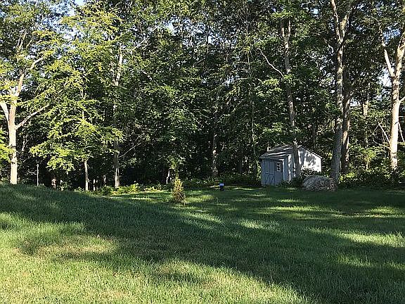 2nd image of 12 Wood Crest Dr
