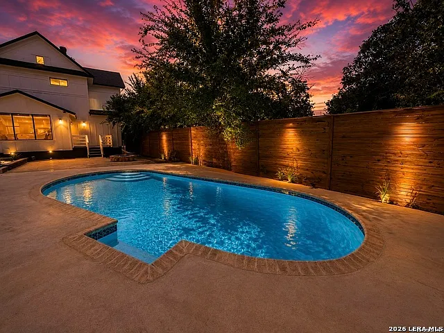 5 bed, 3.5 bath, 2891 sqft, $2,500 — Photo 2