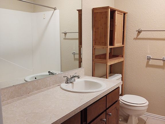 5th image of 116 Navajo Dr