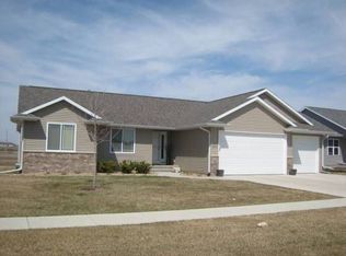 2720 50th St, Marion, IA 52302