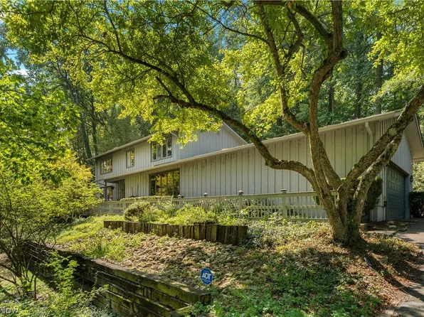 7671 W Lake Blvd, Kent, OH 44240