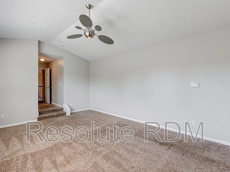 8262 Plumwood Ln — Photo 30