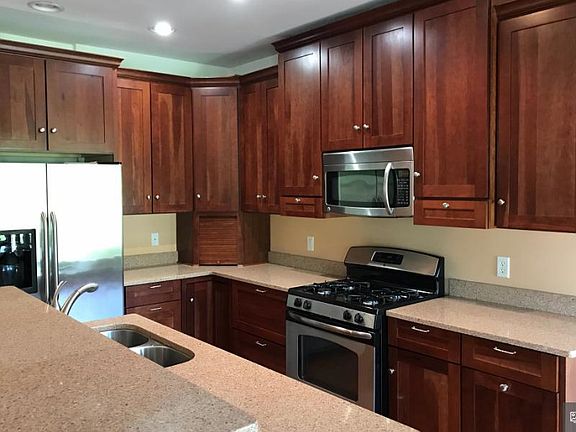 3rd image of 202 N Twin Lakes Blvd #202