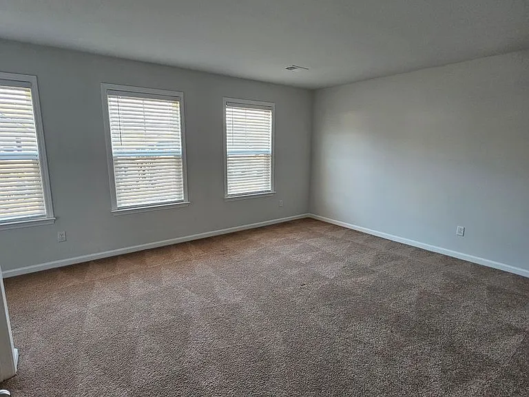 1921 Zonny Moss Dr — Photo 18