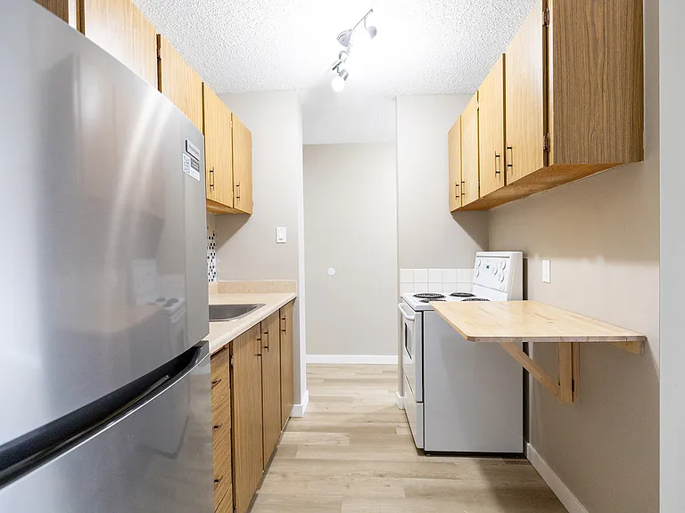 1224 14th Ave SW — Photo 5