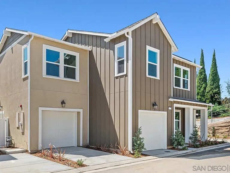 1527 Wingwood Ln — Photo 3