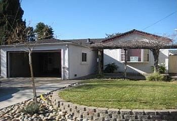 1st image of 33142 Hemlock Dr