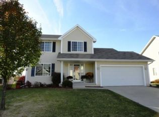 5912 NW 98th St, Johnston, IA 50131