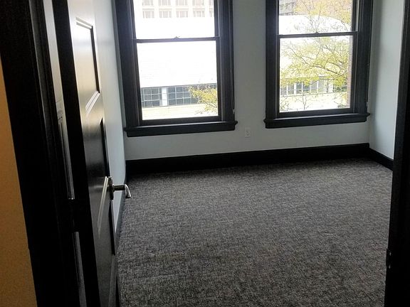 4th image of 1722 Saint Marys Ave APT 307