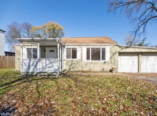 123 E Gregory Ave, Mount Prospect, IL