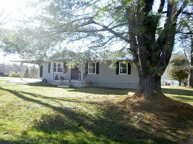 1st image of 581 Lee Dr