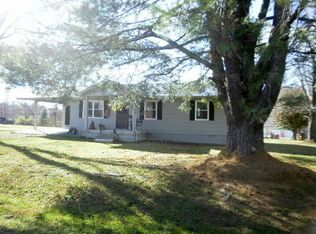 581 Lee Dr, Crossville, TN 38555