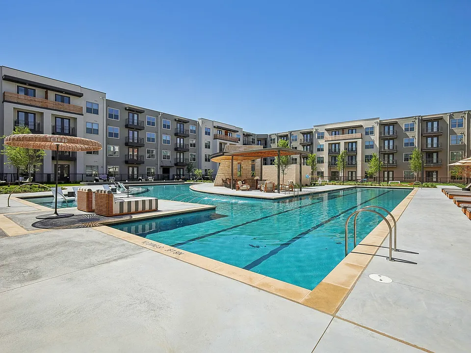 The Palo Apartments
