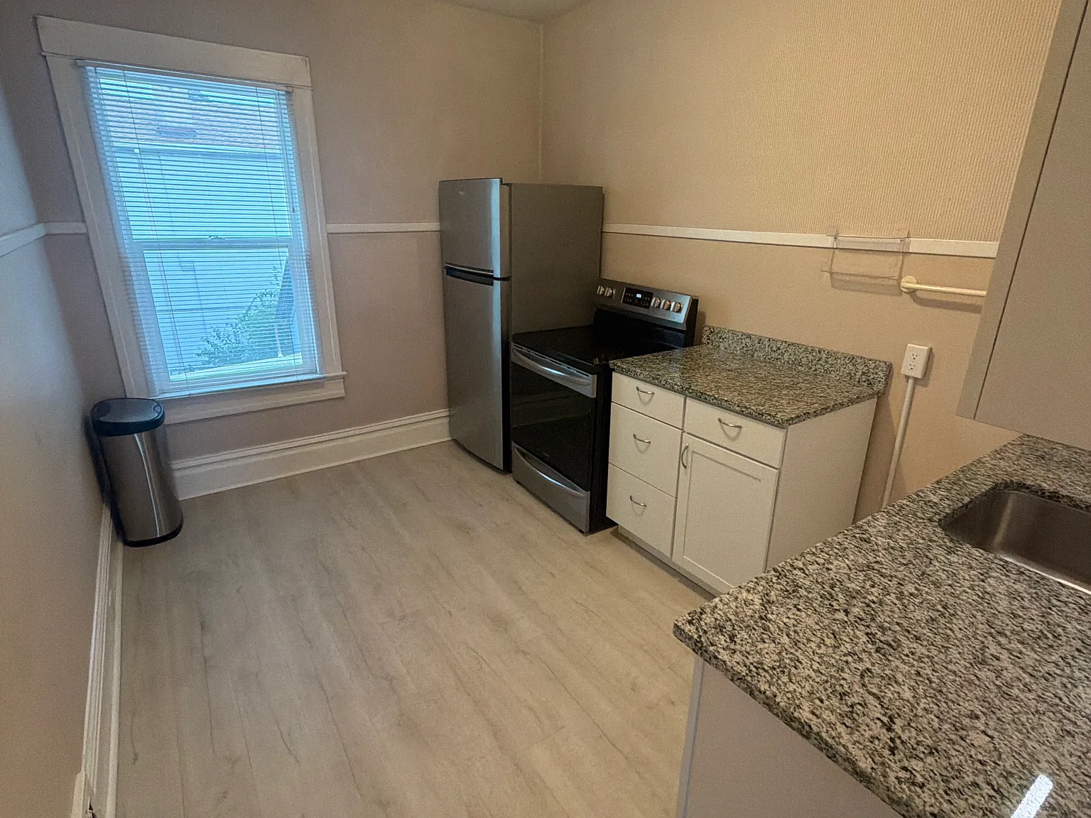 2 bed, 750 sqft, $1,325 — Photo 4