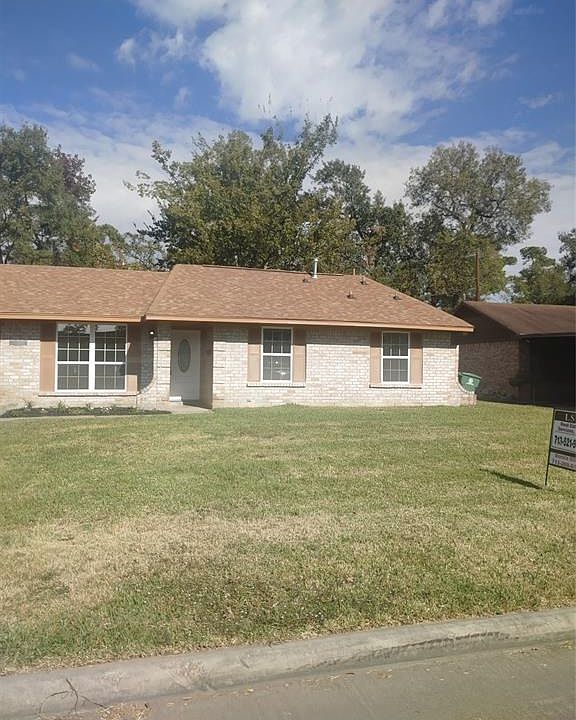 1st image of 7707 Lakewood Dr