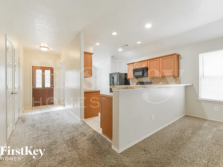 20014 Shumaring Dr — Photo 5