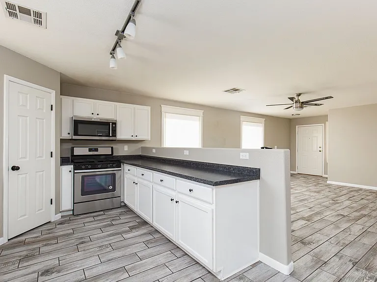 4912 Peaceful Pond Ave — Photo 13