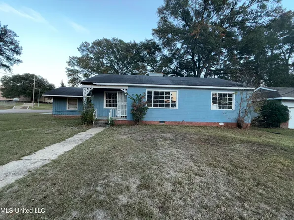 1004 Voorhees Ave, Jackson, MS 39209