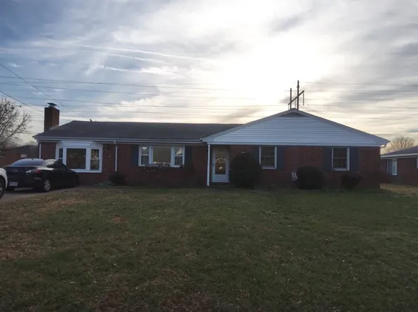 109 Ginger Ct, Chesapeake, VA 23320