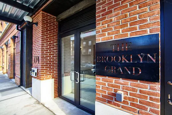 Rented by Bold New York | media 22