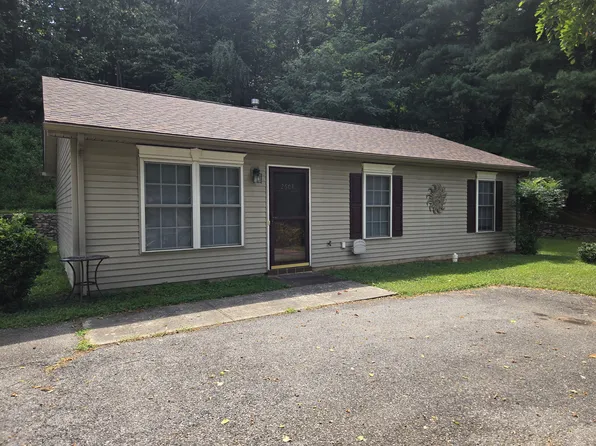 2604 Grandin Rd SW, Roanoke, VA 24015