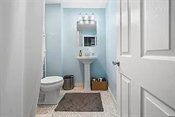 3 bed, 1.0 bath, 1000 sqft, $2,900 — Photo 4