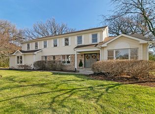 251 North Trl, Hawthorn Woods, IL
