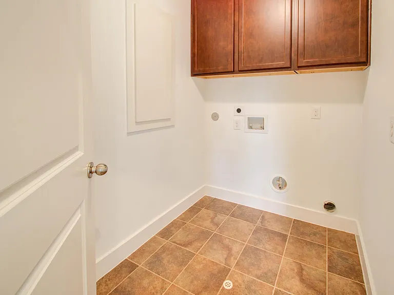 5131 Oasis Park — Photo 14