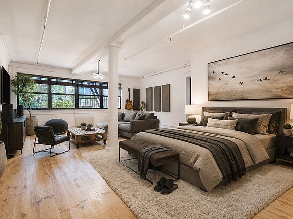 3rd image of 350 Manhattan Ave APT 2B