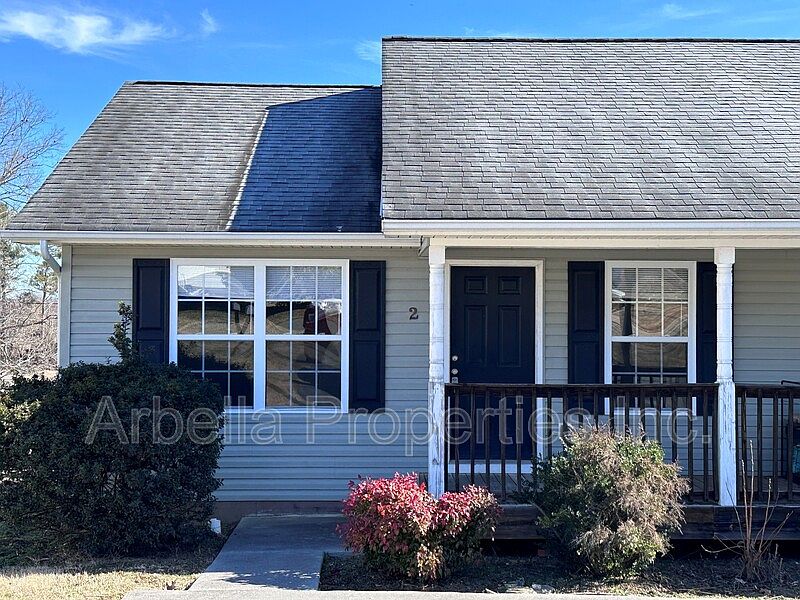 1st image of 132 West Dr #2