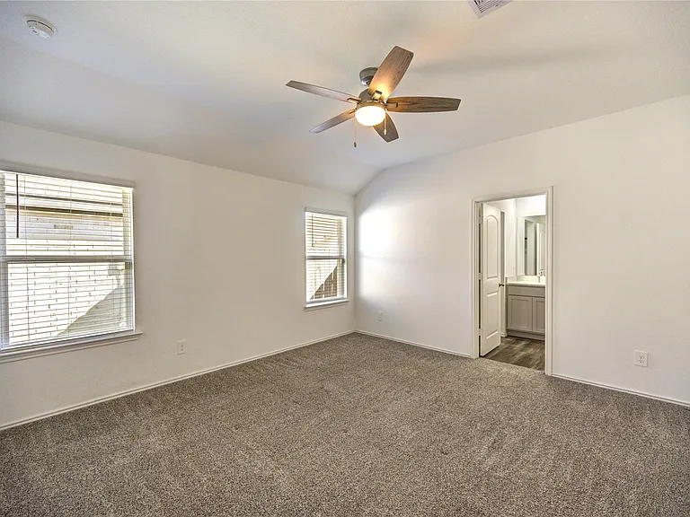 5406 Castlebury Meadows Dr — Photo 17