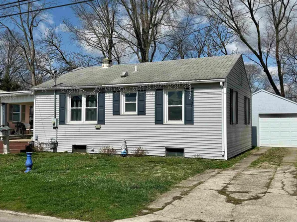 506 W 32nd St, Connersville, IN 47331