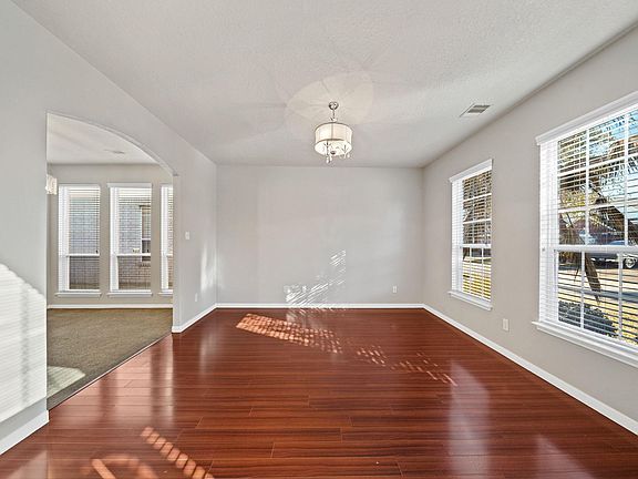 5th image of 4915 Kale Garden Ct