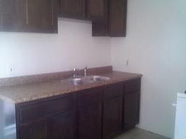 2nd image of 5865 S Figueroa St APT 1