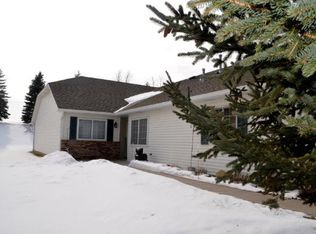 7656 Newbury Rd, Woodbury, MN 55125