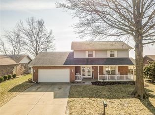 612 Leighigh Dr, Swansea, IL