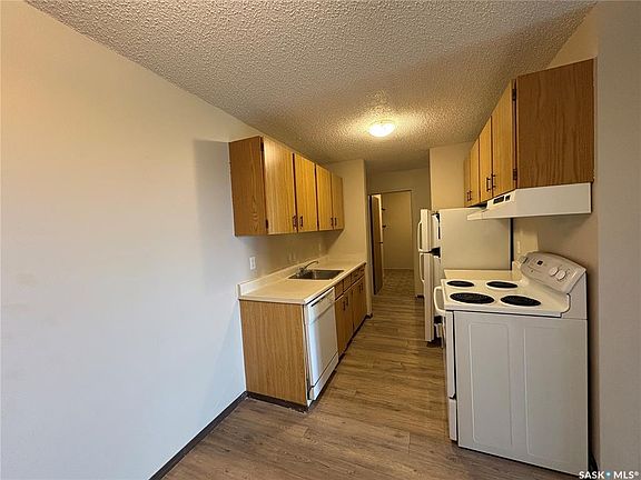 3rd image of UNIT 303-1140 9th AVENUE NE
