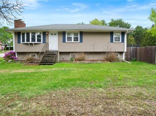 136 Pleasant View Ave, Smithfield, RI 02917
