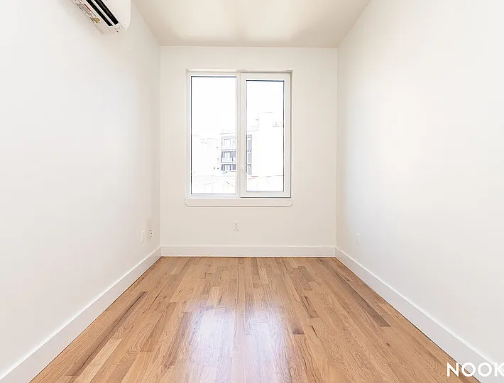 489 Grand St #3B — Photo 6